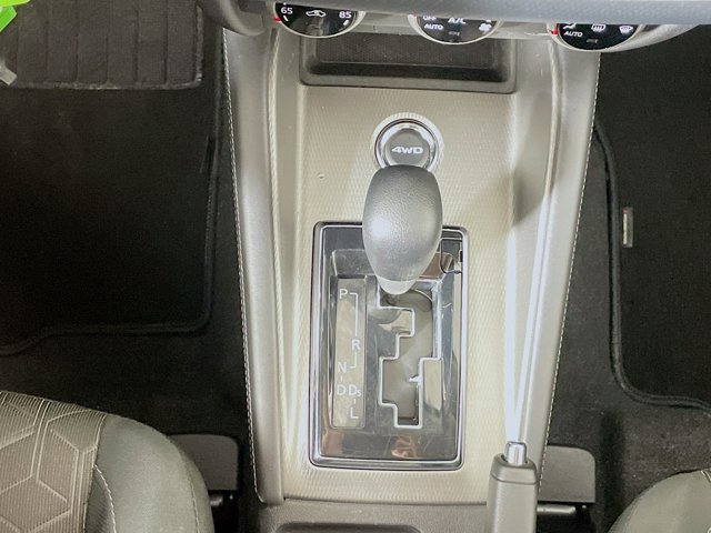 Vehicle image 20 of 26