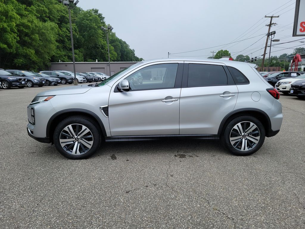 Vehicle image 8 of 36