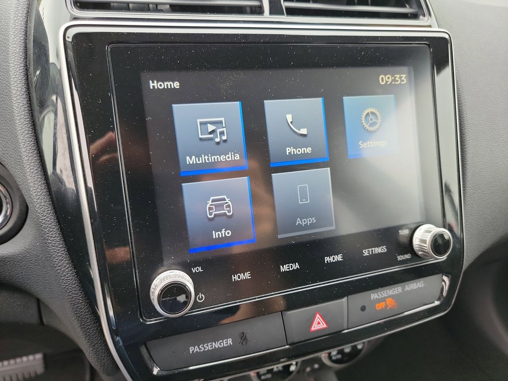 Vehicle image 31 of 36