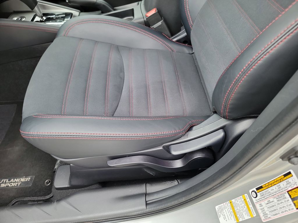 Vehicle image 24 of 36