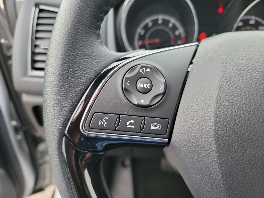Vehicle image 29 of 36