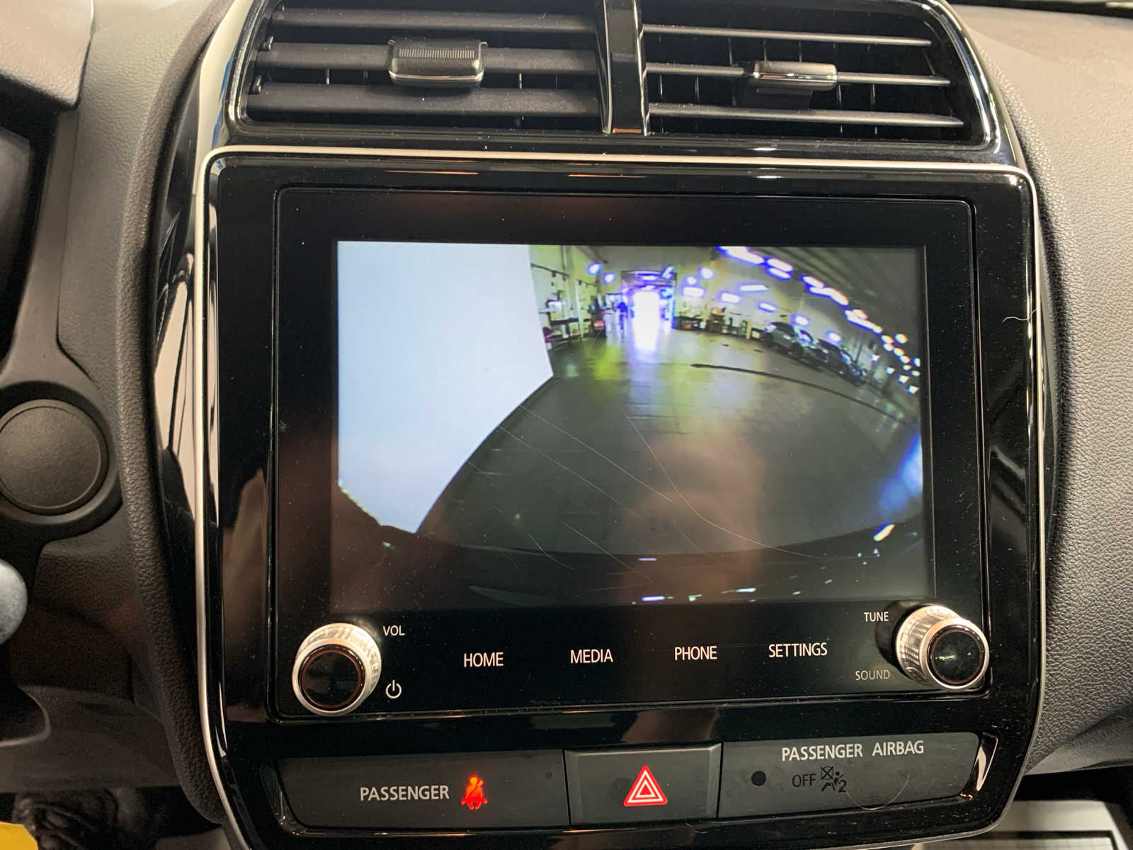 Vehicle image 8 of 10