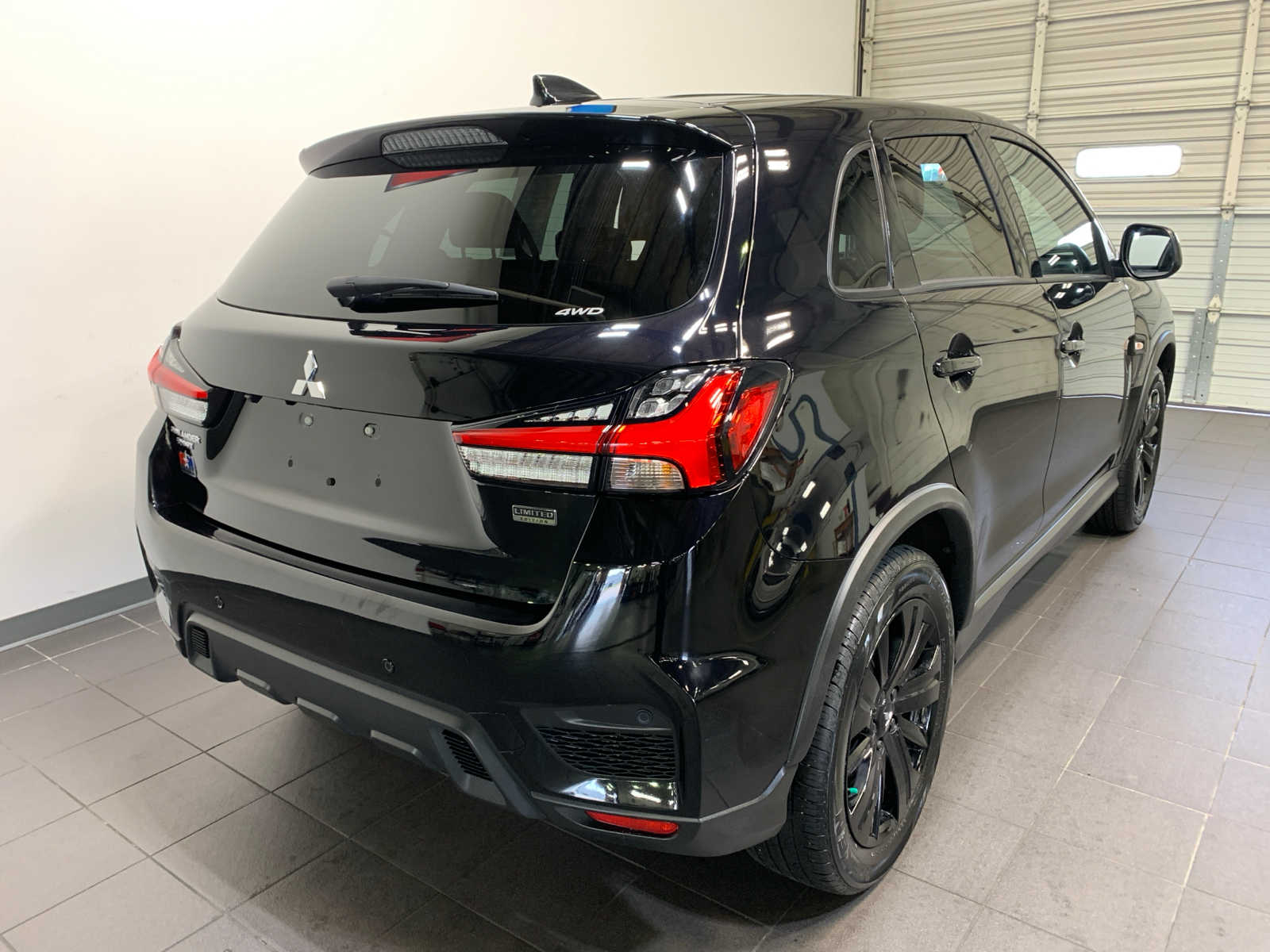 Vehicle image 3 of 10