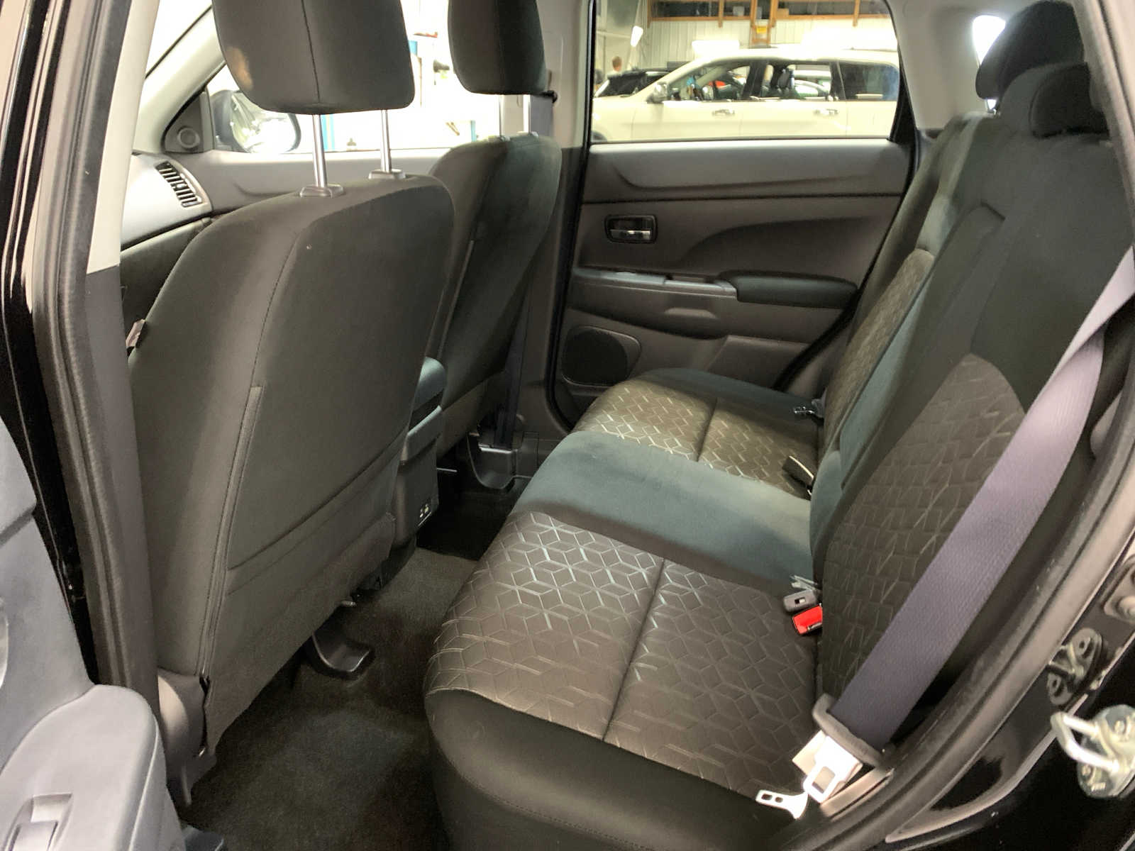 Vehicle image 5 of 10