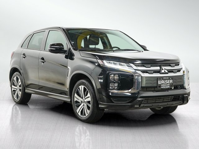 2024 Mitsubishi Outlander Sport SE Image 3 of 28