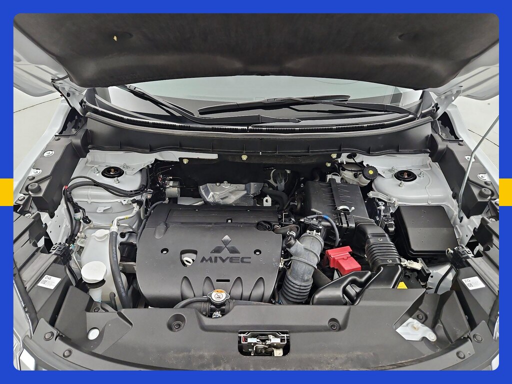 2024 Mitsubishi Outlander Sport SE Image 1 of 14