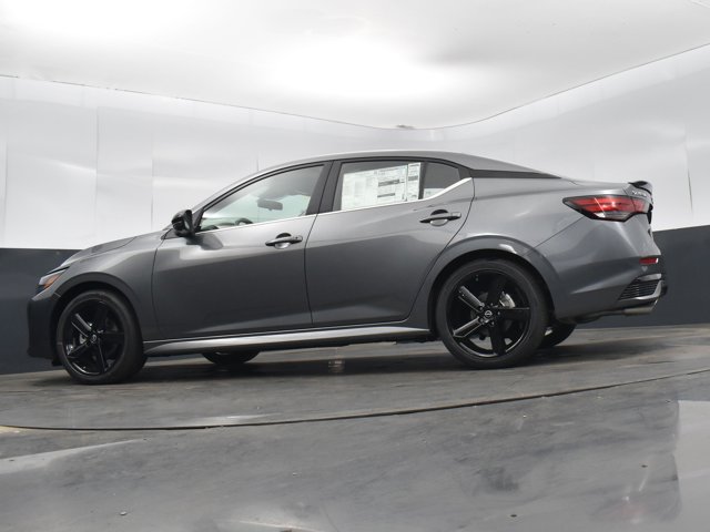 Vehicle image 28 of 45