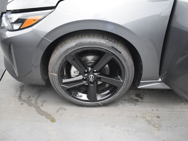 Vehicle image 42 of 45