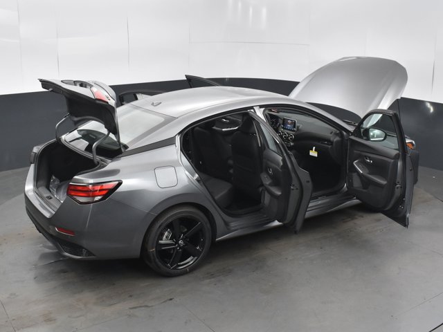 Vehicle image 23 of 45