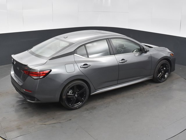 Vehicle image 22 of 45
