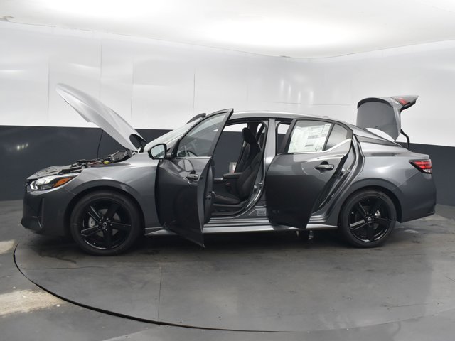 Vehicle image 29 of 45