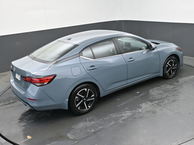Vehicle image 23 of 45