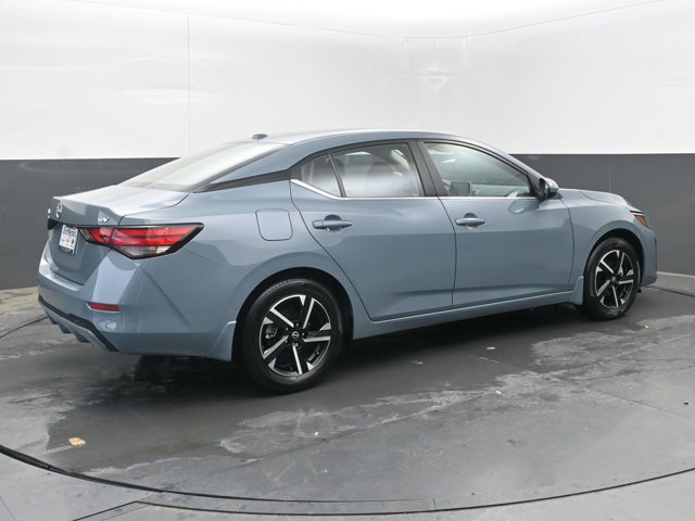 Vehicle image 20 of 45