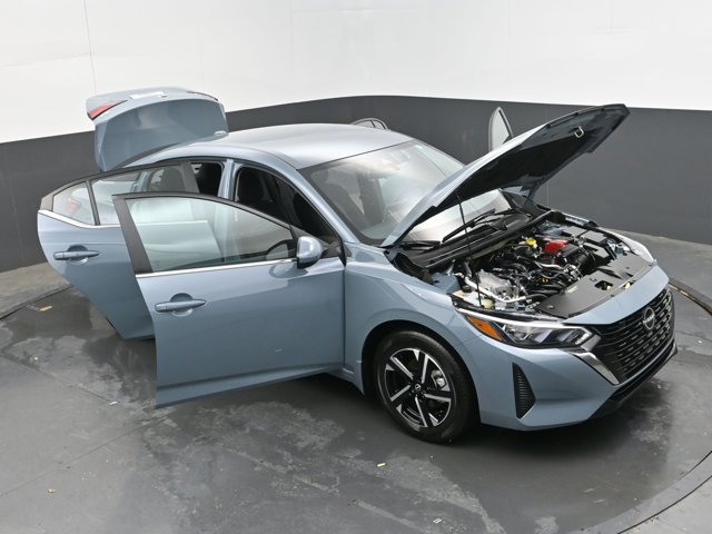 Vehicle image 14 of 45