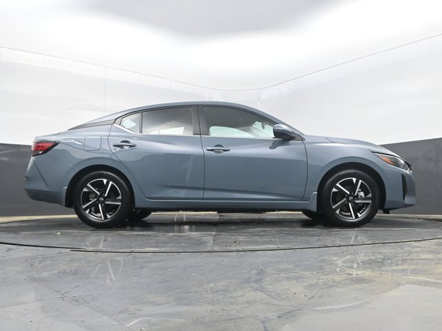 Vehicle image 16 of 45