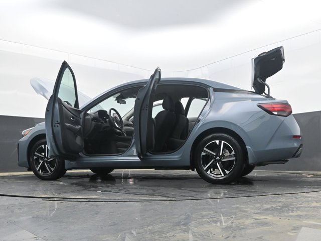 Vehicle image 29 of 45