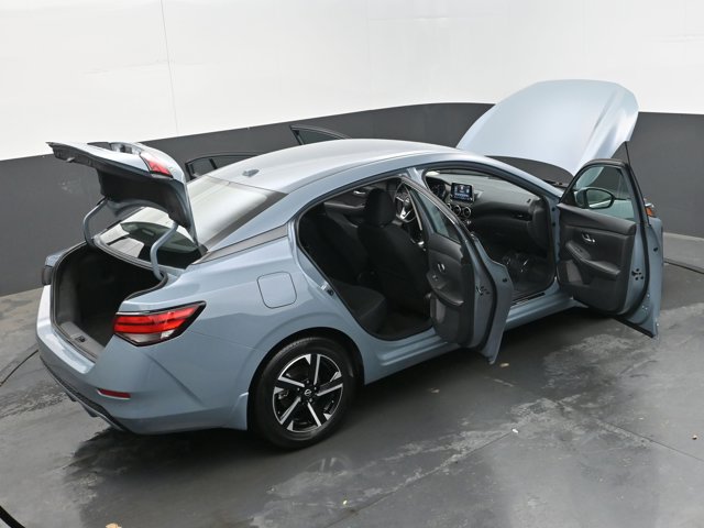 Vehicle image 22 of 45