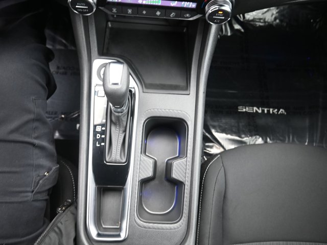 Vehicle image 37 of 45