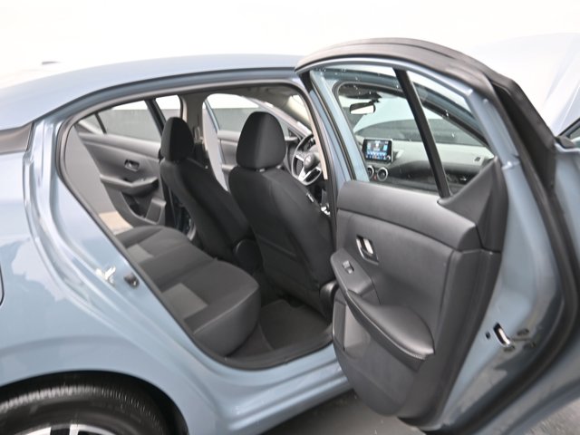 Vehicle image 43 of 45