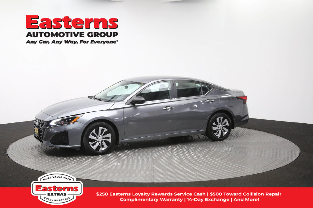 2024 Nissan Altima 2.5 S Image 2 of 65