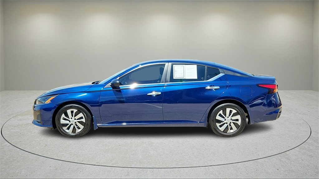 2024 Nissan Altima 2.5 S Image 8 of 37