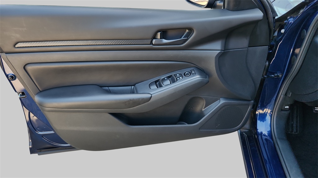 2024 Nissan Altima 2.5 S Image 22 of 37