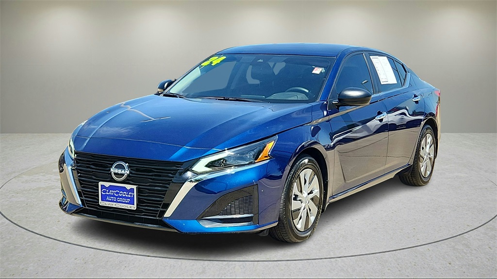 2024 Nissan Altima 2.5 S Image 1 of 37