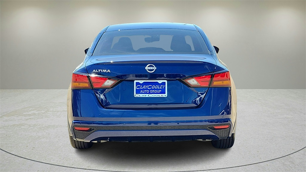 2024 Nissan Altima 2.5 S Image 6 of 37