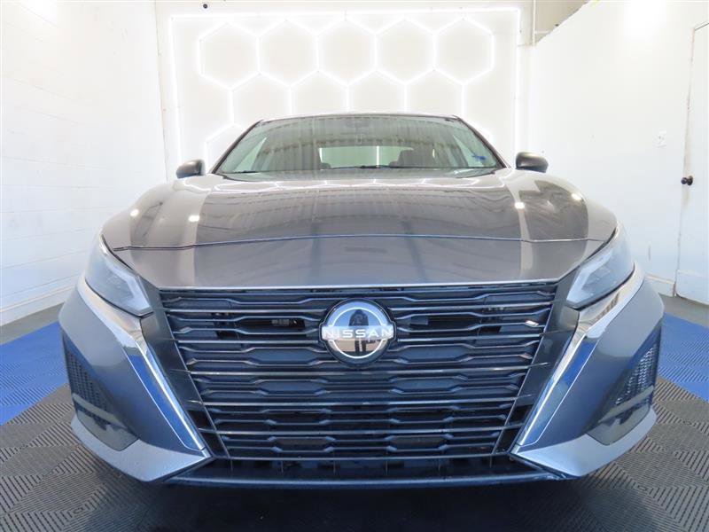 2024 Nissan Altima 2.5 S Image 3 of 28