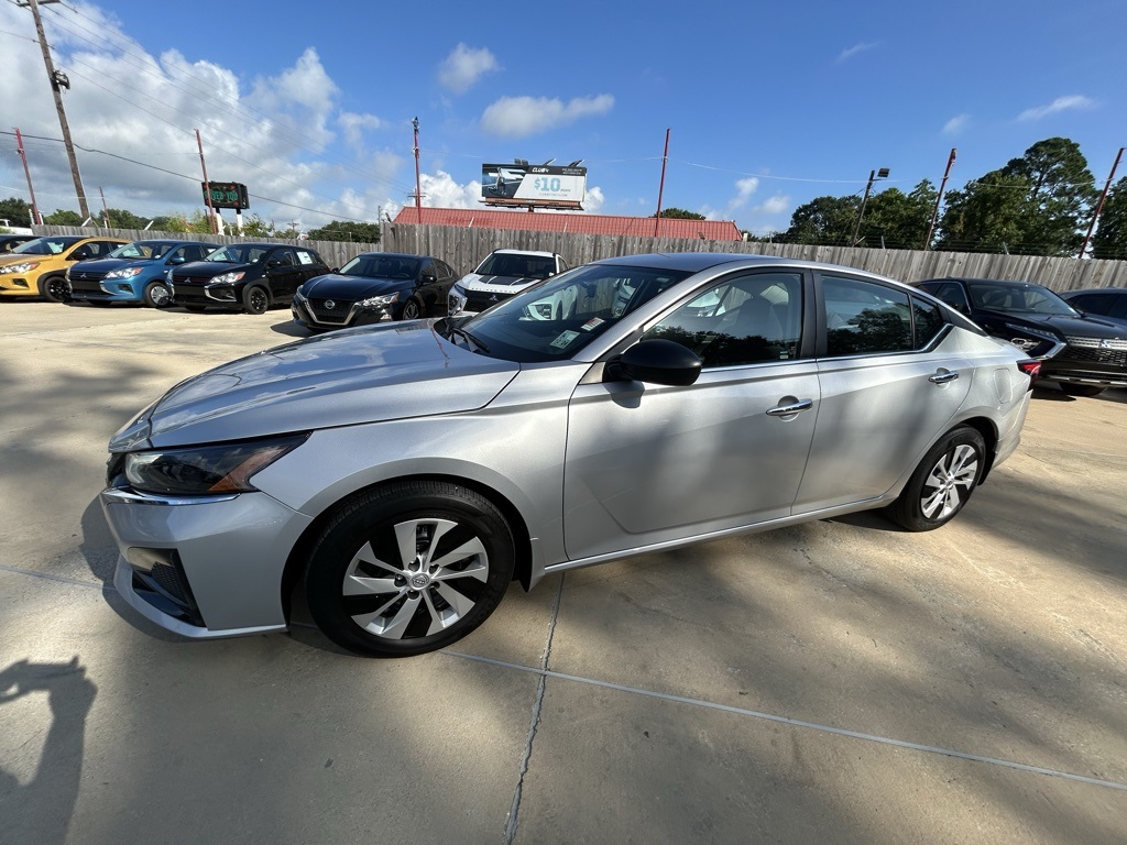 Vehicle image 1 of 21
