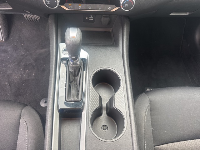 2024 Nissan Altima 2.5 S Image 12 of 18