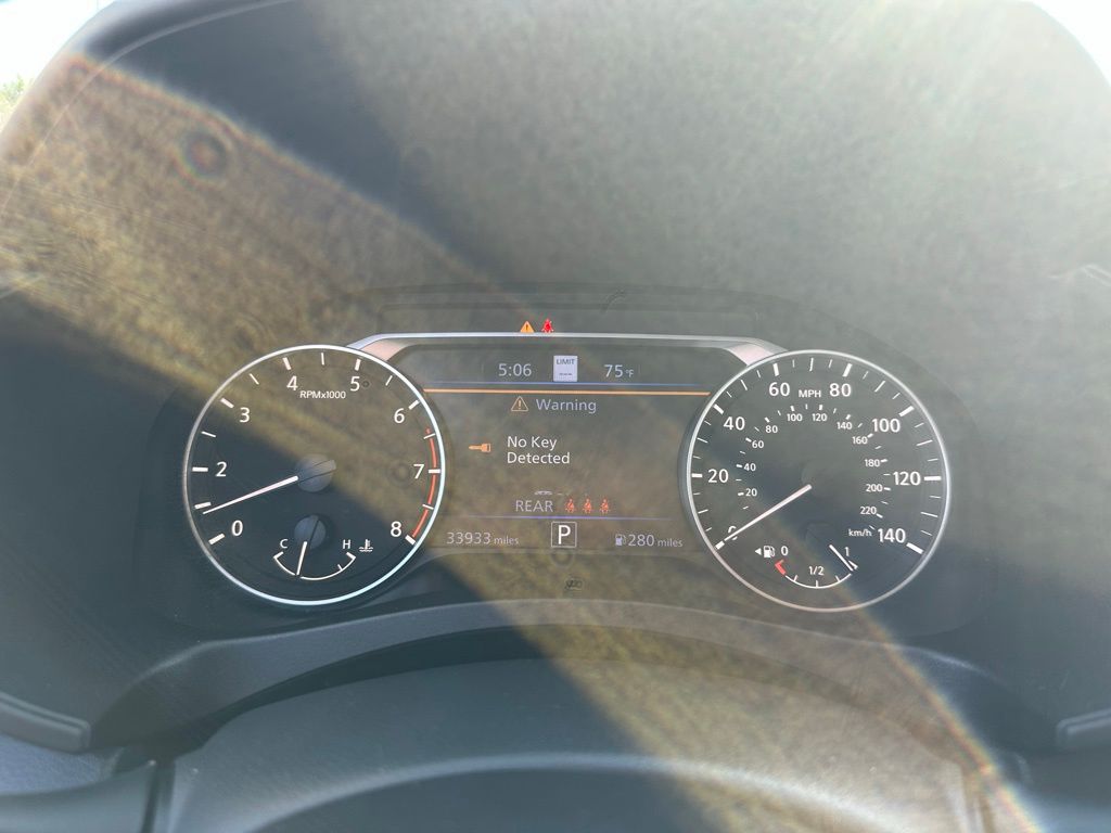 2024 Nissan Altima 2.5 SL Image 16 of 24
