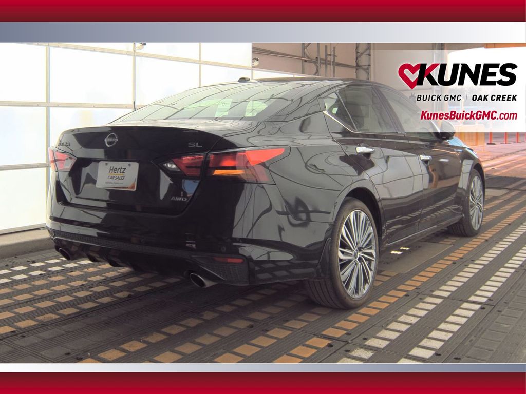 2024 Nissan Altima 2.5 SL Image 5 of 25