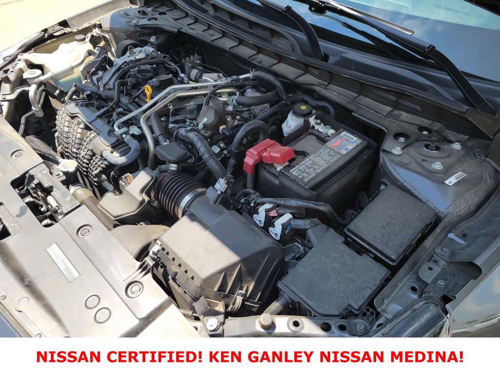 2024 Nissan Altima 2.5 SL Image 10 of 53