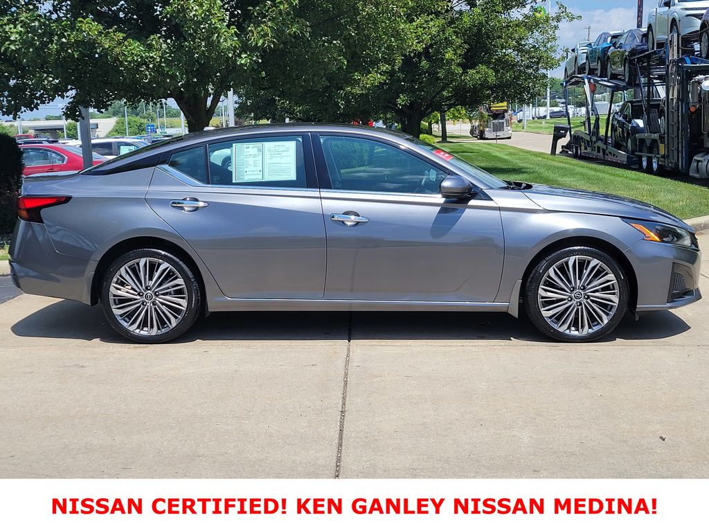 2024 Nissan Altima 2.5 SL Image 4 of 53
