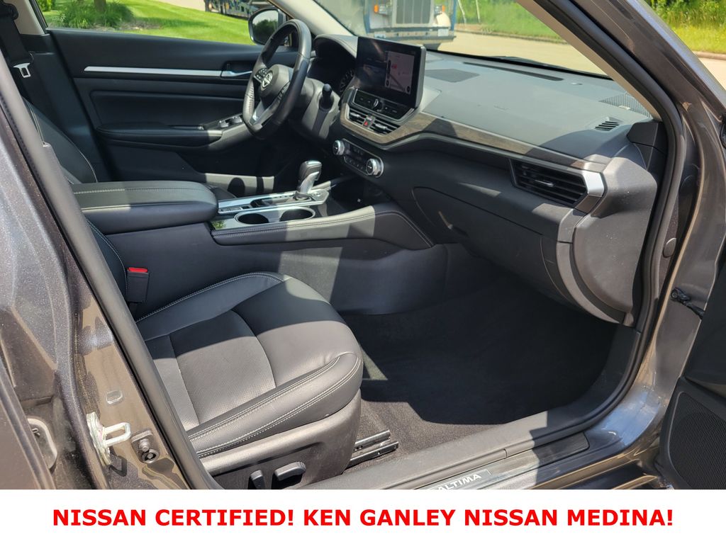 2024 Nissan Altima 2.5 SL Image 22 of 53
