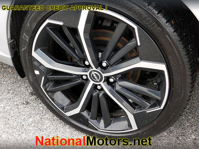 Vehicle image 3 of 11