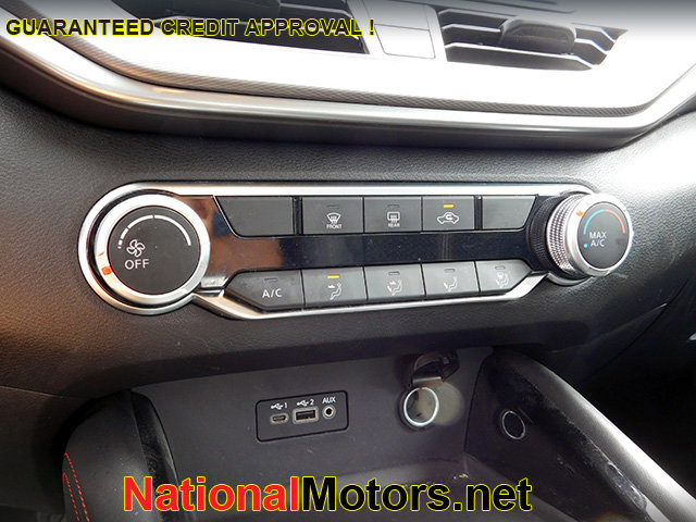 Vehicle image 5 of 11