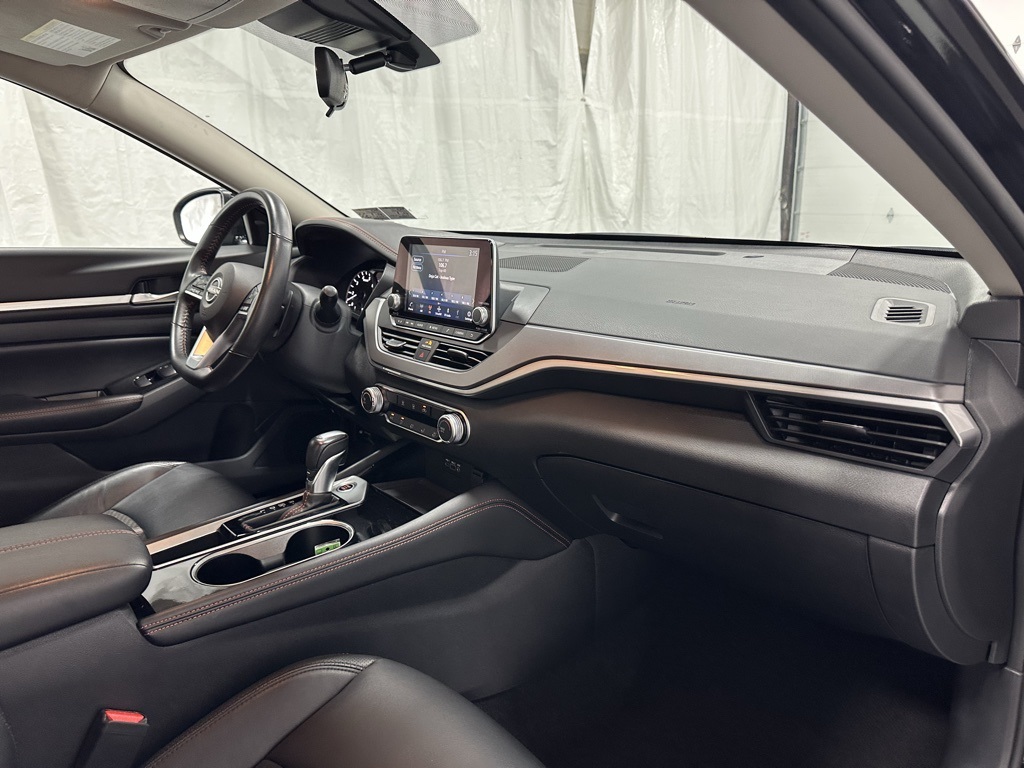 2024 Nissan Altima 2.5 SR Image 33 of 64