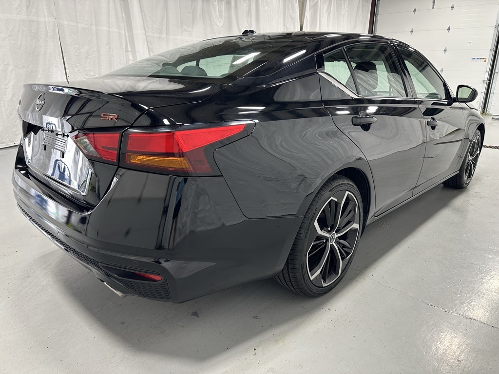 2024 Nissan Altima 2.5 SR Image 4 of 64