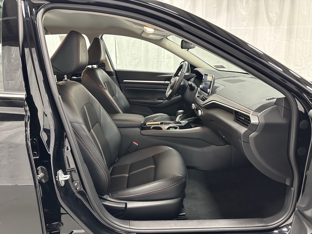 2024 Nissan Altima 2.5 SR Image 22 of 64