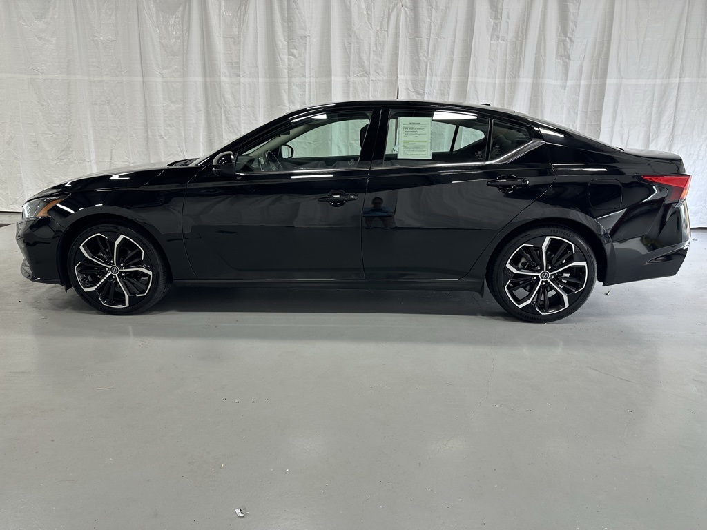 2024 Nissan Altima 2.5 SR Image 6 of 64