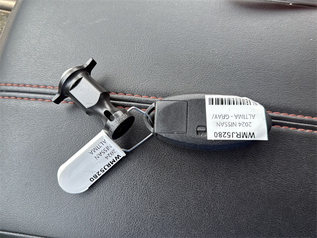 Vehicle image 22 of 30