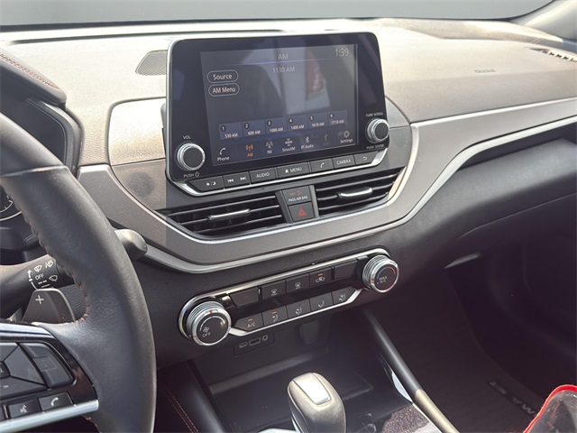 Vehicle image 19 of 30