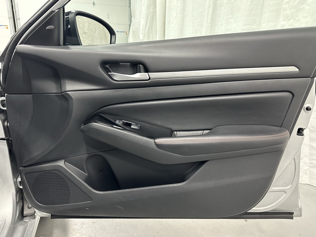 2024 Nissan Altima 2.5 SR Image 54 of 67