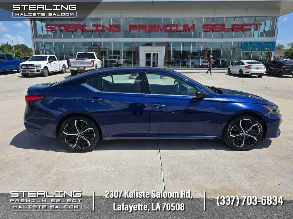 2024 Nissan Altima 2.5 SR Image 2 of 15
