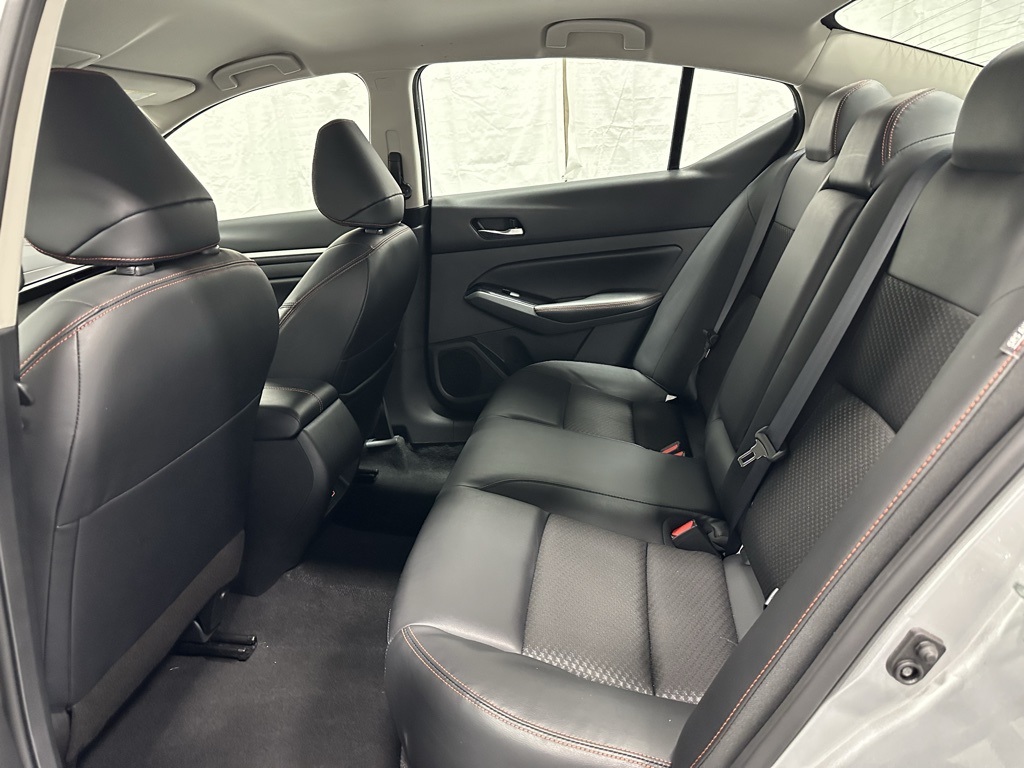 2024 Nissan Altima 2.5 SR Image 17 of 64