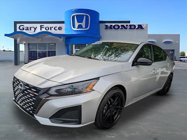 2024 Nissan Altima 2.5 SR Image 1 of 22