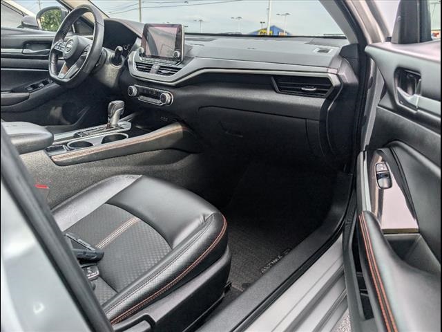 2024 Nissan Altima 2.5 SR Image 10 of 22