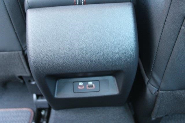 Vehicle image 24 of 31